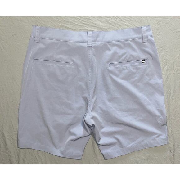 Travis Mathew Flat Front Poly-Cotton Chino Golf Shorts. Purple Stripe, 34. MINT! - Picture 4 of 5